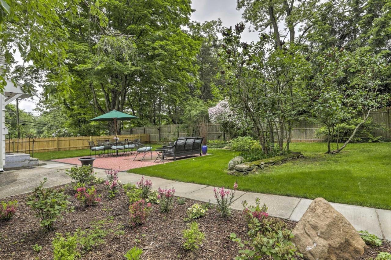 Historic Essex Home With Large Yard Near Downtown! Exterior photo