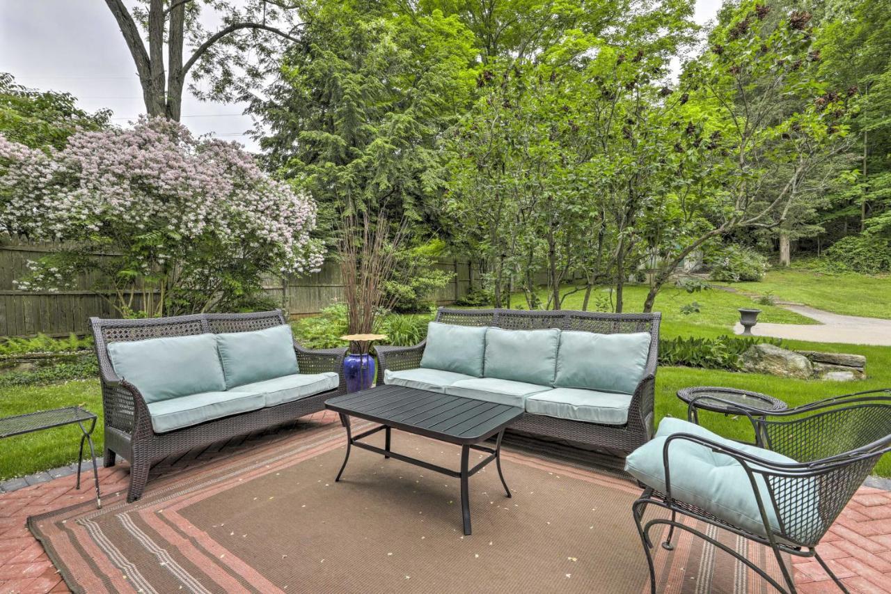 Historic Essex Home With Large Yard Near Downtown! Exterior photo