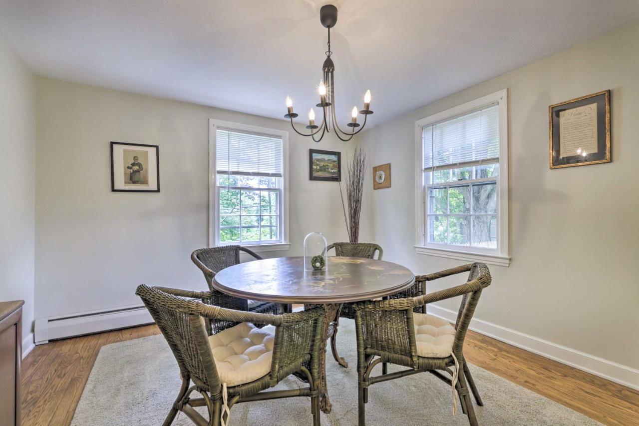 Historic Essex Home With Large Yard Near Downtown! Exterior photo