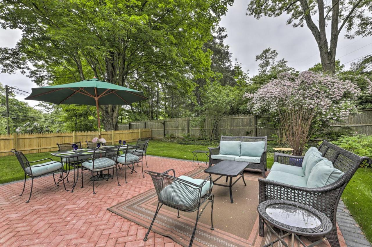 Historic Essex Home With Large Yard Near Downtown! Exterior photo